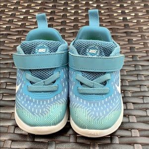 SOLD Nike toddler shoes